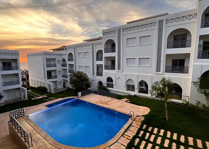 Magnifique Appartement Avec Piscine Et Vue Sur Mer